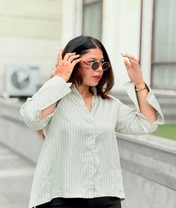 Sage split & Striped back- tie shirt