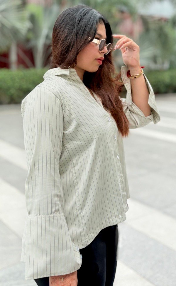 Sage split & Striped back- tie shirt